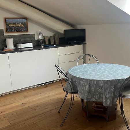 Apartmán Meschihouse - Leonardo 35 Lecco Exteriér fotografie